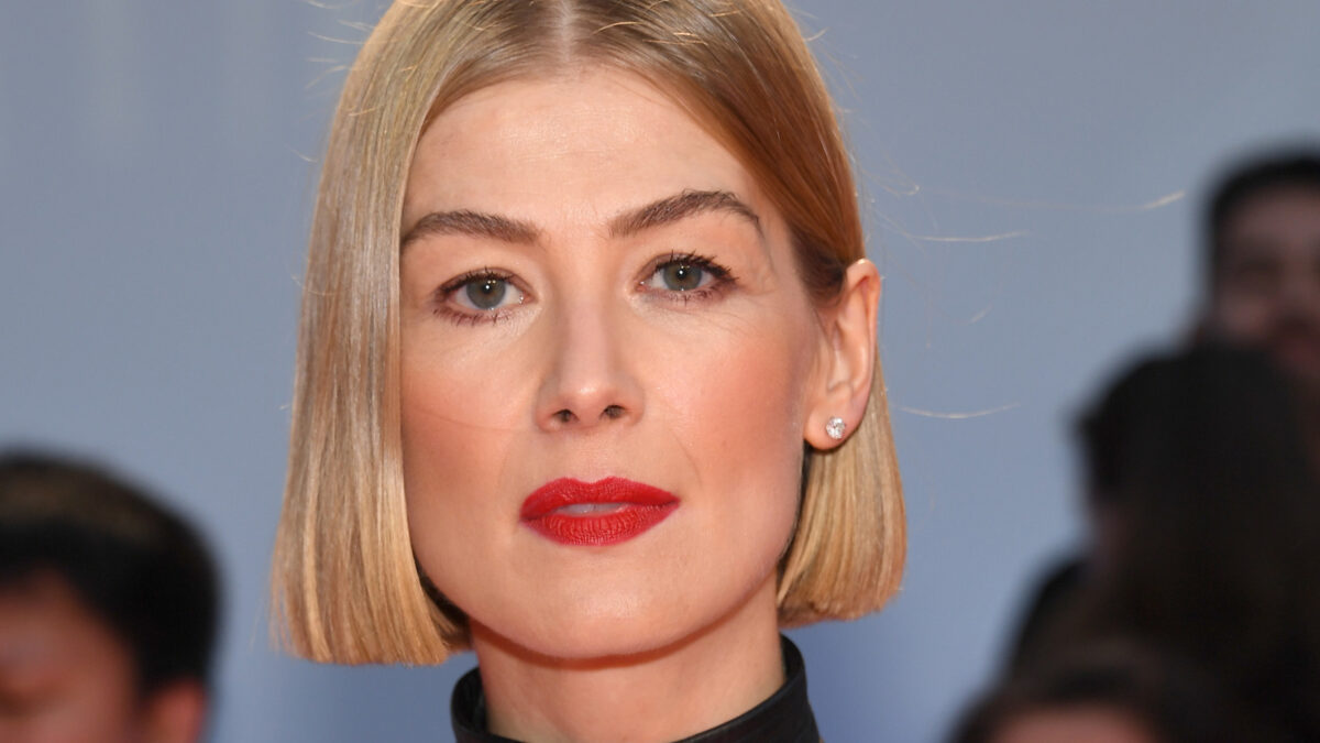 rosamund pike net worth